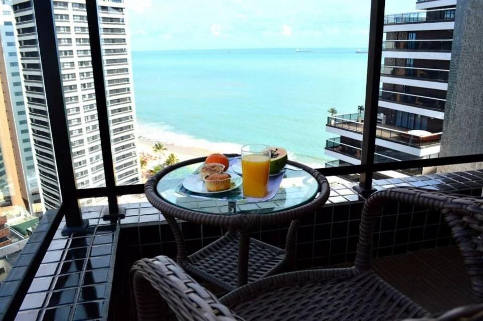 Apartamento Landscape: Conforto Com Varanda E Vista Mar